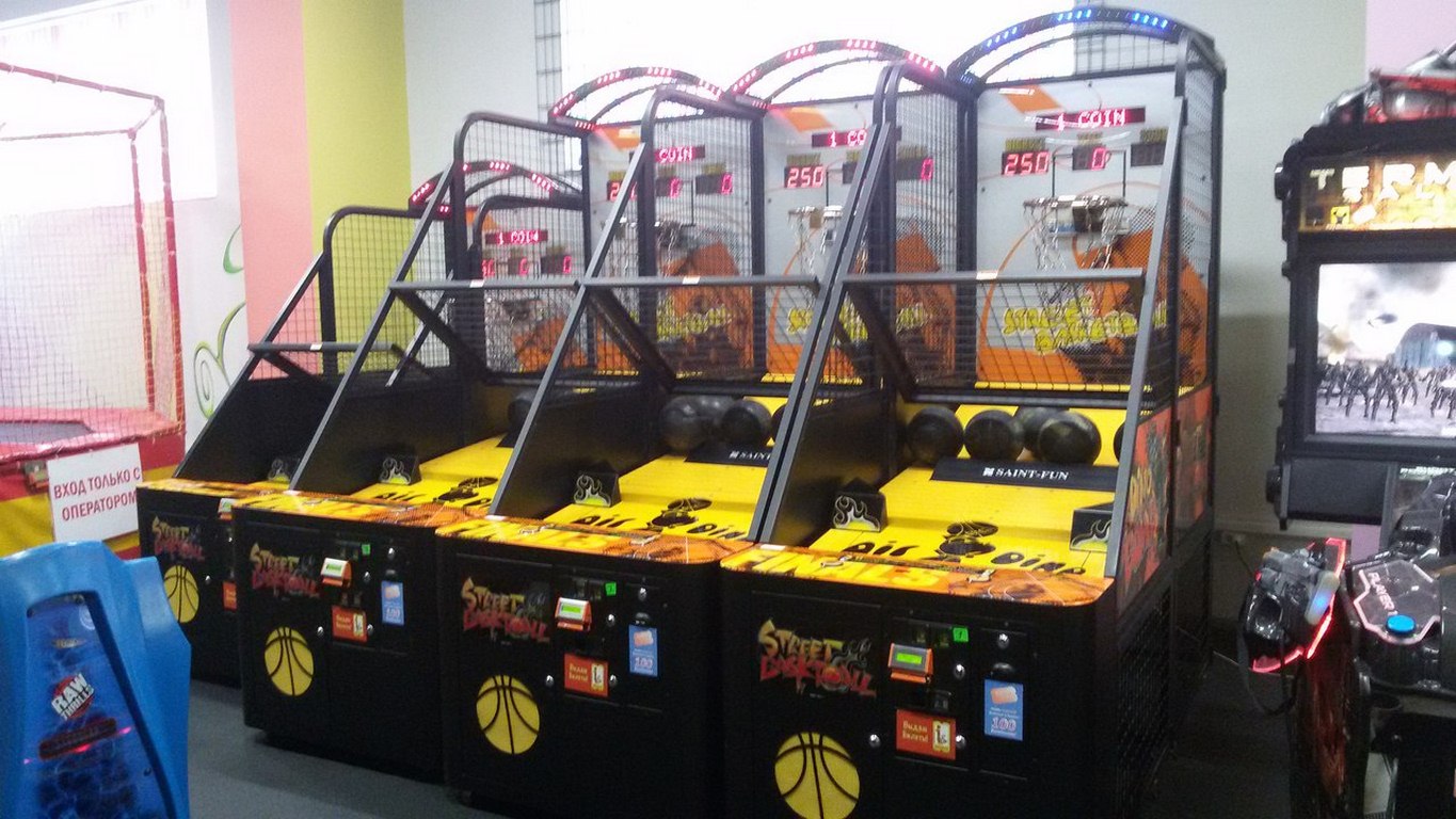 BASKETBALL